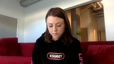 Snapshot of strawbrysugar chatting on March 1, 2025, 11:04 pm Ruby Moon online show from March 1, 2025, 11:04 pm