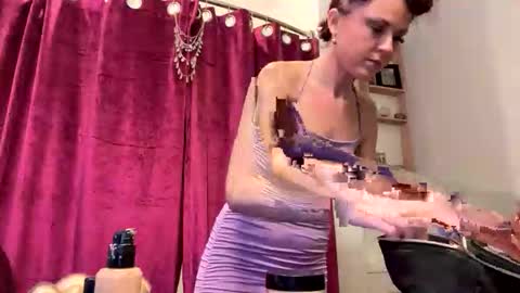 Snapshot of strawbrysugar chatting on October 25, 2025, 1:46 am Ruby Moon online show from October 25, 2025, 1:46 am