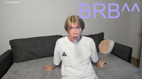 Streis  open pvt online show from November 23, 2025, 4:40 pm