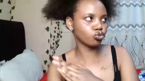 shantel  Blackgirl online show from February 24, 2025, 3:09 pm