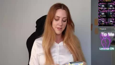Amorina online show from May 19, 2026, 6:14 pm