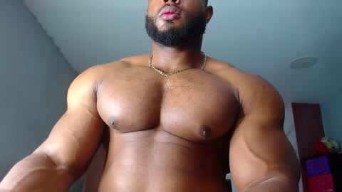 strong_george1 online show from December 15, 2025, 2:05 am