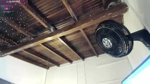 Snapshot of strong_girl_ chatting on October 27, 2025, 11:03 am Alexa   online show from October 27, 2025, 11:03 am