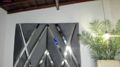 Alexa   online show from November 14, 2025, 10:58 am