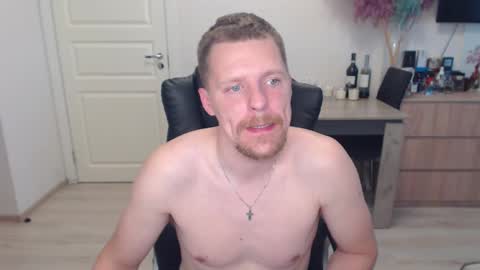 strong_guy_xxx online show from September 12, 2025, 6:35 am