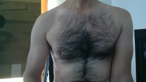 Snapshot of strongandmanly chatting on January 13, 2025, 6:27 pm Strongandmanly online show from January 13, 2025, 6:27 pm