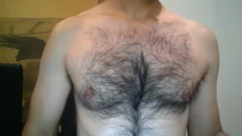 Snapshot of strongandmanly chatting on January 14, 2025, 1:26 am Strongandmanly online show from January 14, 2025, 1:26 am