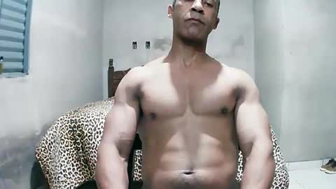 strongdaddyfantastic online show from April 16, 2026, 12:11 am