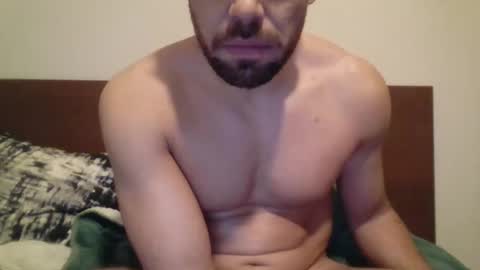 Handsome guy online show from December 3, 2024, 1:19 am