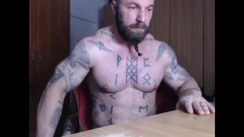 Snapshot of strongivan chatting on December 13, 2024, 6:49 pm StrongIvan online show from December 13, 2024, 6:49 pm