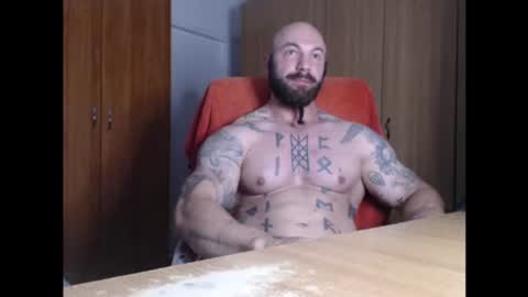 Snapshot of strongivan chatting on June 26, 2026, 4:28 am StrongIvan online show from June 26, 2026, 4:28 am