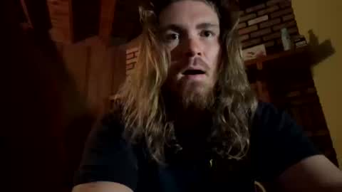 strumie3534336684 online show from October 19, 2025, 2:23 am