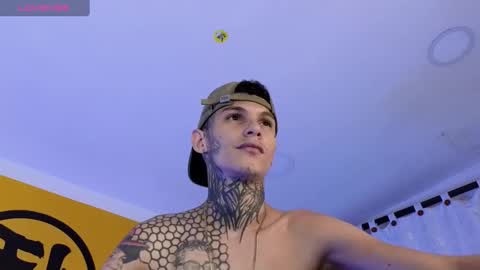Snapshot of stuart_boy_ chatting on February 5, 2025, 8:04 pm stuart_boy_ online show from February 5, 2025, 8:04 pm