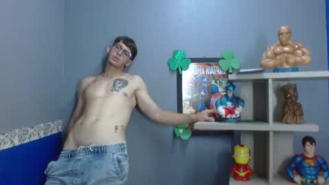 stuart_white online show from September 9, 2025, 8:08 pm