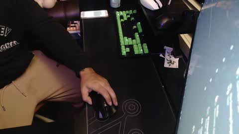 stud69861714 online show from September 28, 2025, 7:25 am