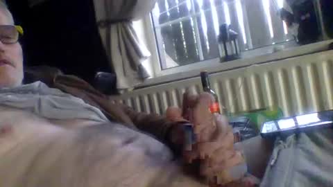 Snapshot of stud_1975 chatting on December 16, 2024, 9:03 am stud_1975 online show from December 16, 2024, 9:03 am