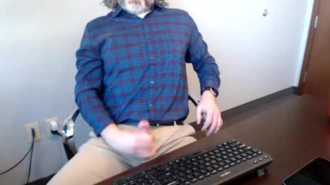 studbro41 online show from March 12, 2025, 6:33 pm