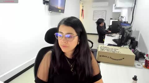 Snapshot of studcb_ chatting on September 17, 2025, 7:37 pm studcb_ online show from September 17, 2025, 7:37 pm