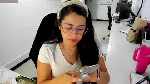 studcb_ online show from May 5, 2026, 11:13 pm
