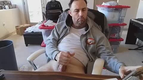 Snapshot of stukeswg chatting on March 12, 2025, 4:24 pm Simon online show from March 12, 2025, 4:24 pm