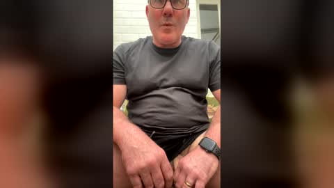 Snapshot of stumpyj2266 chatting on April 9, 2026, 3:28 pm stumpyj2266 online show from April 9, 2026, 3:28 pm