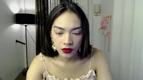 stunning__amber online show from October 7, 2025, 4:26 pm