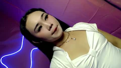 stunning_andrea69 online show from February 4, 2026, 11:16 am