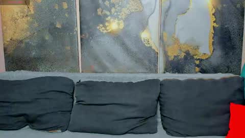 Lilya online show from May 12, 2026, 6:43 am