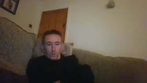 Snapshot of stuuuey73 chatting on October 27, 2025, 10:47 pm stuuuey73 online show from October 27, 2025, 10:47 pm