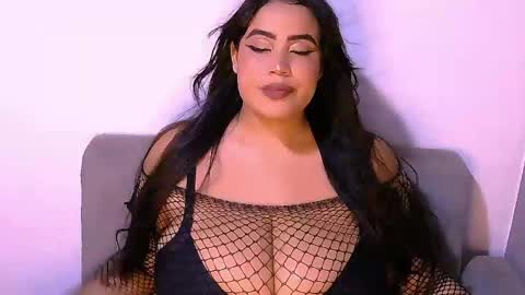 stweetemmac1 online show from April 18, 2026, 7:29 pm