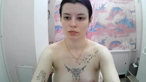 Snapshot of style_bliss chatting on October 22, 2025, 4:18 pm Eva online show from October 22, 2025, 4:18 pm