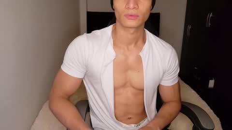 Snapshot of stylish_men chatting on October 23, 2025, 12:04 pm stylish men online show from October 23, 2025, 12:04 pm