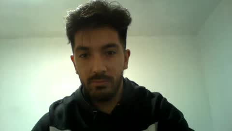 Snapshot of suaber_ chatting on October 28, 2025, 9:39 pm suaber_ online show from October 28, 2025, 9:39 pm