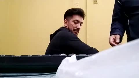 Snapshot of suaber_ chatting on October 30, 2025, 3:57 pm suaber_ online show from October 30, 2025, 3:57 pm