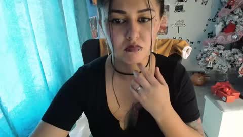 Snapshot of sub_nezuko_69 chatting on December 13, 2024, 4:38 pm sub_nezuko_69 online show from December 13, 2024, 4:38 pm