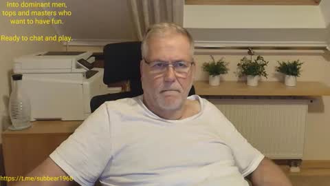 subbear1968 online show from May 18, 2026, 8:14 pm
