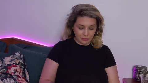 Snapshot of sublimecarla chatting on September 12, 2025, 9:53 am Carla online show from September 12, 2025, 9:53 am