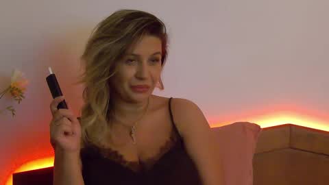 Carla online show from May 6, 2026, 12:08 am