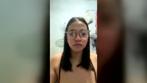submissivenimss online show from July 22, 2026, 8:11 pm