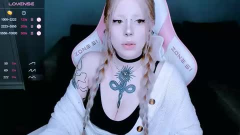 succubus_leslie online show from January 7, 2026, 11:07 pm
