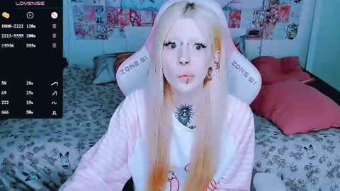 Snapshot of succubus_leslie chatting on June 9, 2026, 3:01 pm succubus_leslie online show from June 9, 2026, 3:01 pm
