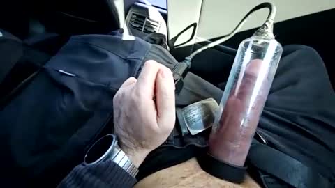 sucherealetreffen online show from February 18, 2025, 11:33 am