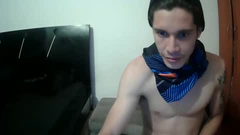 Snapshot of suez666 chatting on November 15, 2025, 8:33 am suez666 online show from November 15, 2025, 8:33 am