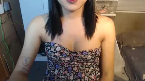 sugar_holy online show from December 2, 2025, 4:24 pm