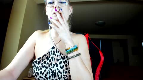 Snapshot of sugar_mayy chatting on January 30, 2025, 5:30 am May online show from January 30, 2025, 5:30 am