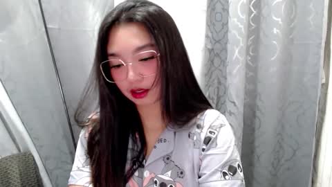 Sugar online show from September 9, 2025, 6:40 pm