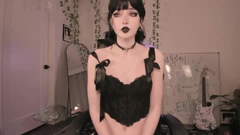 Snapshot of sugarmiette chatting on April 18, 2026, 2:37 am Ella online show from April 18, 2026, 2:37 am