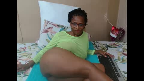 Snapshot of sugarpoppy24xxx chatting on May 28, 2026, 3:31 pm sugarpoppy24xxx online show from May 28, 2026, 3:31 pm