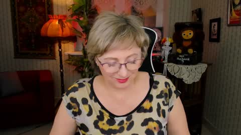 Vivien online show from December 12, 2024, 4:21 pm
