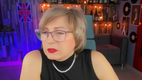 Vivien online show from January 19, 2025, 1:33 pm